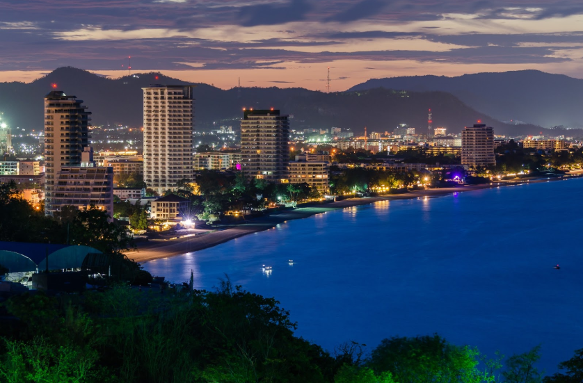 Hua Hin After Dark: A Guide to Night Markets and Street Food Adventures